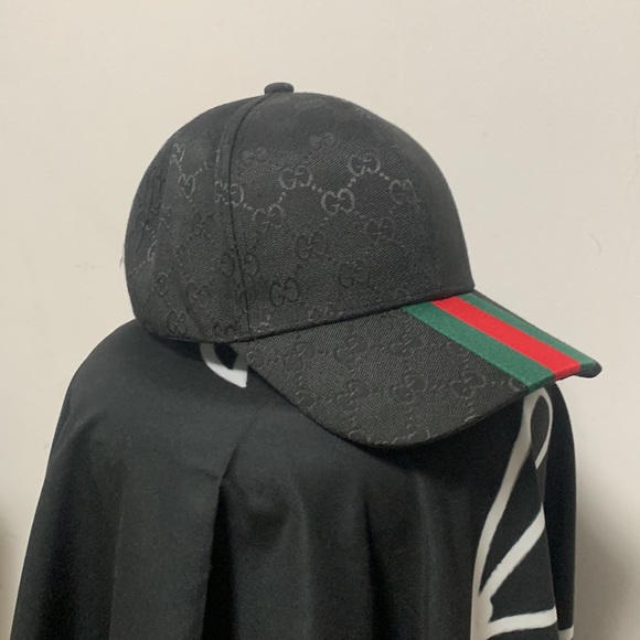 Gucci Black GG Logo Cap with Red and Green Stripe - Picture 1 of 5